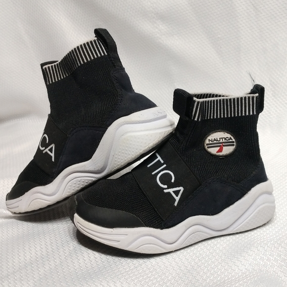 Boy's Size 8 Toddler Nautica Silas Sock Sneakers, Excellent Condition - Picture 2 of 7